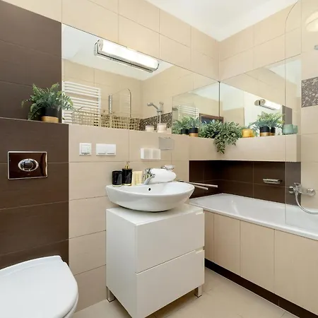 Beautiful With Free Parking In Kazimierz District By Renters Apartament
